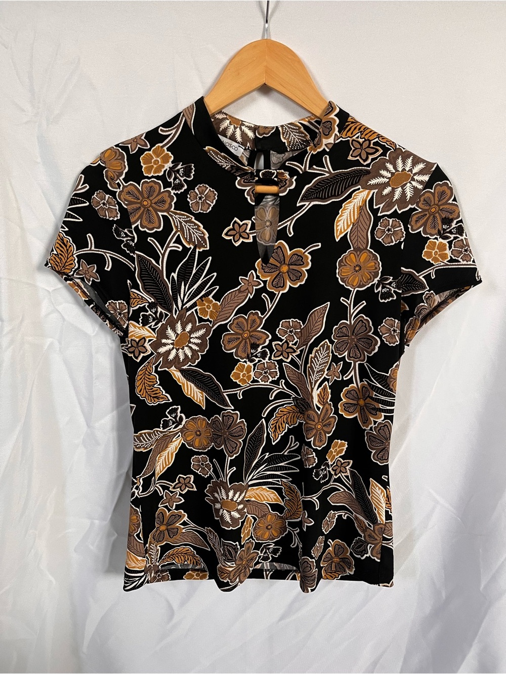 Floral Short-Sleeve Tee in Black with Tan and Brown Accents